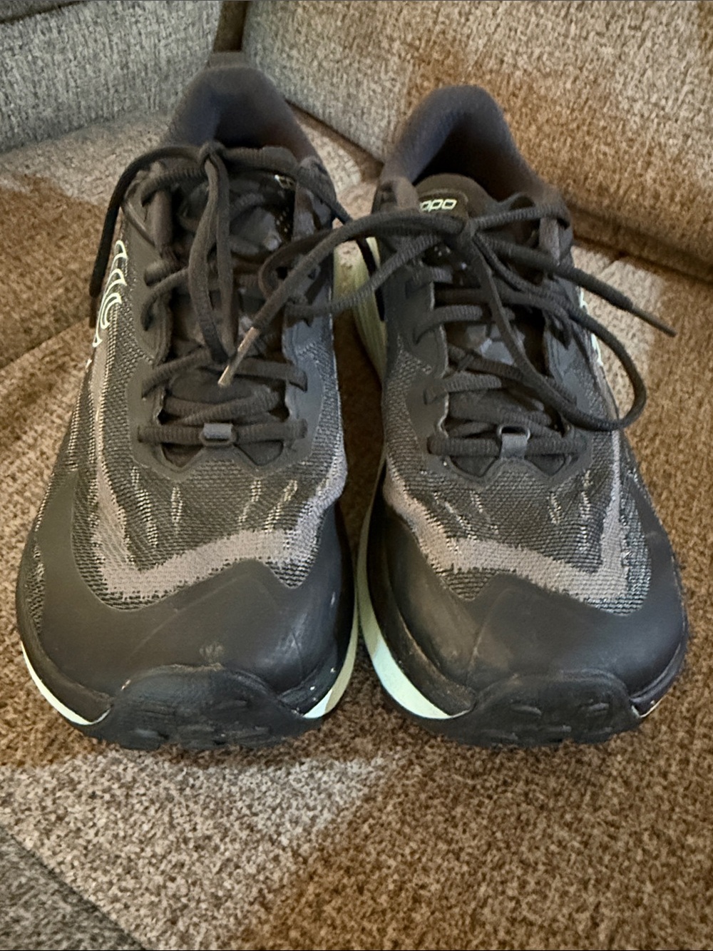 Women’s Topo Vista Black & Mint Running Shoes 10 - Picture 4 of 7